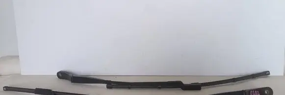 Opel Grandland X Front wiper blade arm YP00060580 YP00062080