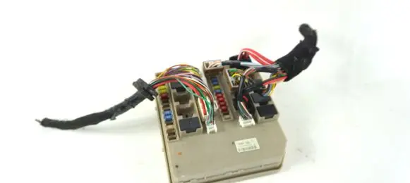 Renault Clio III BSM Control unit 902446A