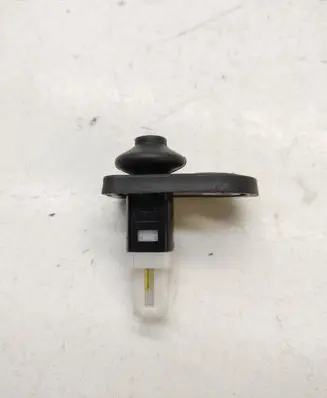 KIA Optima Front door sensor 03282