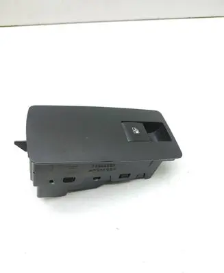 Opel Insignia A Electric window control switch 13222229