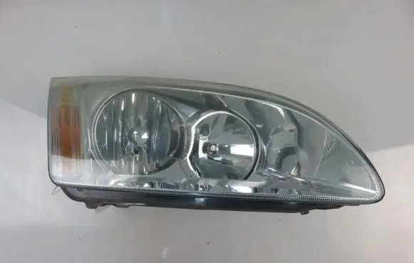 Ford Focus Headlight/headlamp 4M5113W029AE