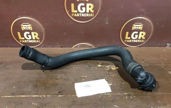 Volkswagen PASSAT B6 Engine coolant pipe/hose 3C0122101BC