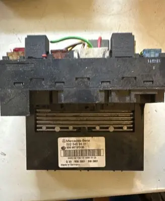 Mercedes-Benz C W202 Fuse box set 0015459401