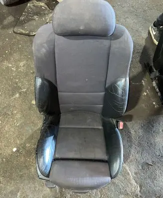 BMW 3 E46 Front passenger seat 8226420