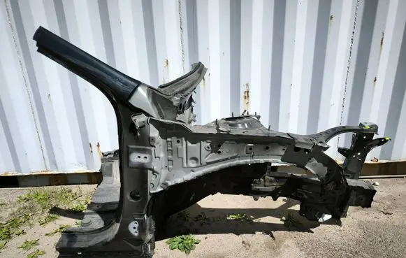 Lexus RX V Front quarter panel 