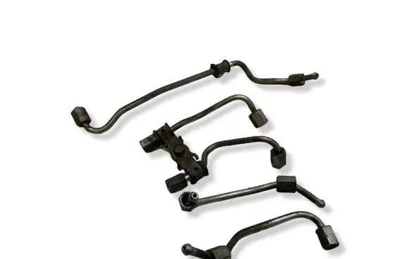 Fuel injector supply line/pipe