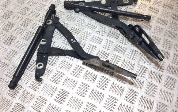 Audi A4 S4 B7 8E 8H Tailgate/trunk/boot hinge 8E5827301 8E5827302C