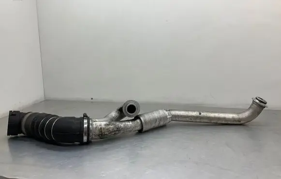 BMW 5 E60 E61 Intercooler hose/pipe 7600026 7789048