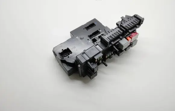 Mercedes-Benz GLK (X204) Fuse module 5DK00922578 2049009101 2129024301