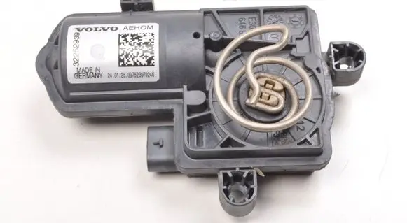 Volvo XC40 Electric throttle body valve 32252939