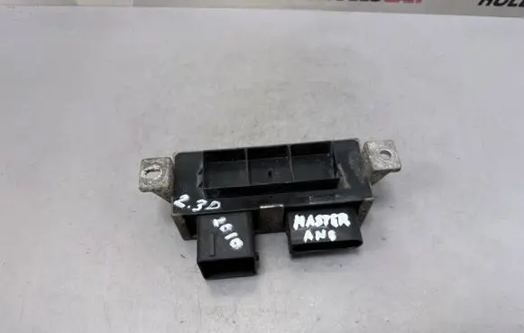 Renault Master III Glow plug pre-heat relay 8200558438A RCS812