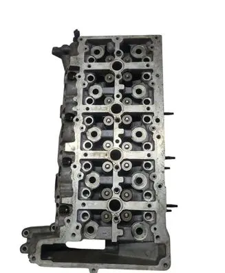 BMW 1 E81 E87 Engine head 779767606 778109304