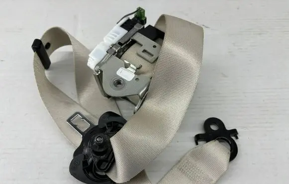 BMW X5 G05 Middle seatbelt (rear) 749787904