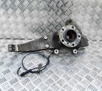 BMW 5 GT F07 Front wheel hub