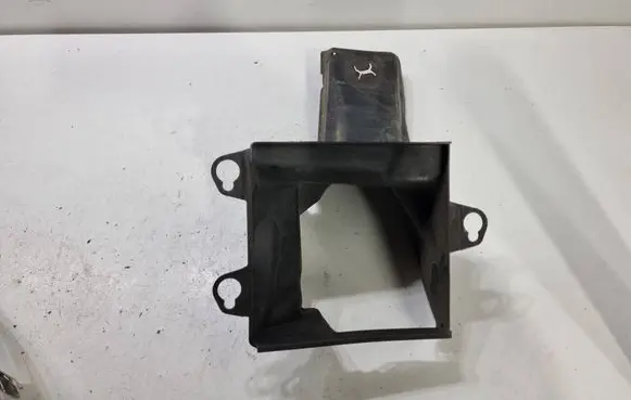 Audi A6 S6 C6 4F Intercooler air channel guide 4F0145333