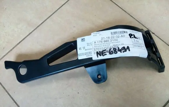 Mercedes-Benz A W176 Front bumper mounting bracket 1768852100 NE68491