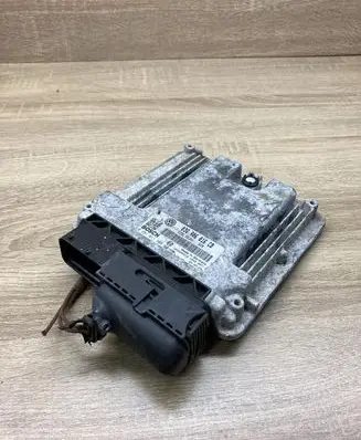 Volkswagen Golf V Engine control unit/module ECU 03G906016CB 0281011900 EDC16U1