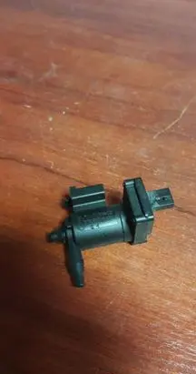 Mercedes-Benz CLK A209 C209 Turbo solenoid valve 2036000178