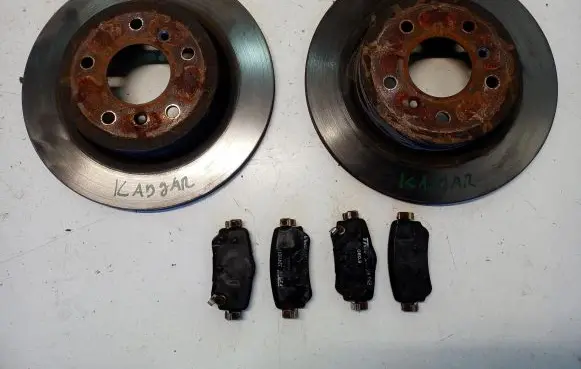 Renault Kadjar Brake discs and calipers set 