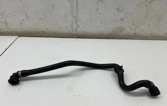 BMW 1 F20 F21 Engine coolant pipe/hose 7647372