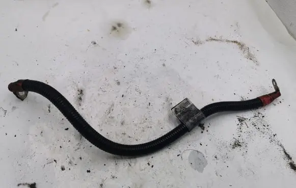 BMW X3 E83 Positive cable (battery) NOCODE