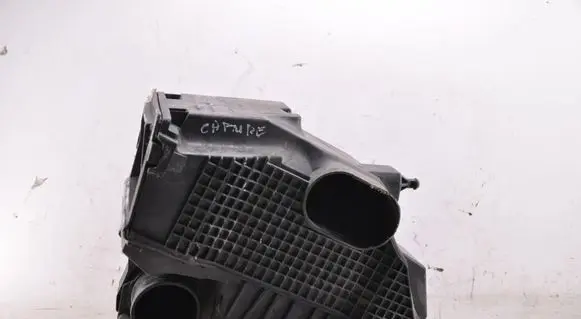Renault Captur Air filter box H8201173592