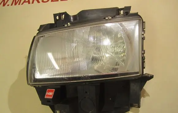 Volkswagen Multivan T4 Headlight/headlamp 701941009L