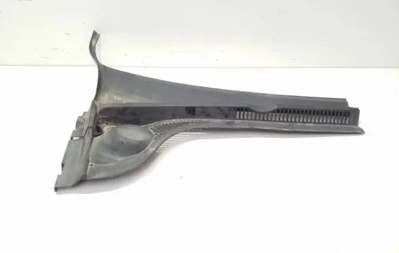 Volkswagen Jetta VI Wiper trim 5C7819404A