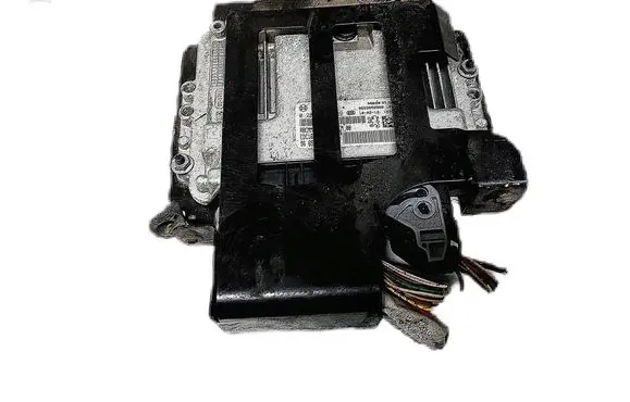 Citroen C4 I Engine control unit/module 9665674480