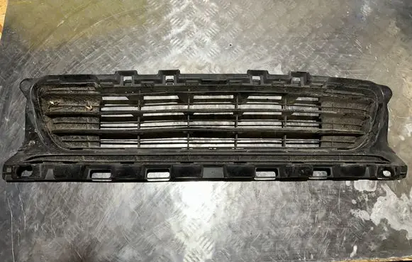 Peugeot 308 Front bumper lower grill AA38261457