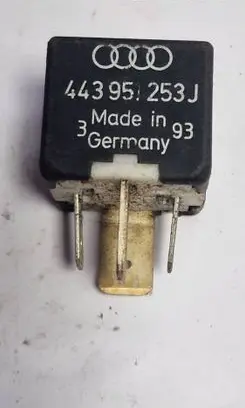 Audi A4 S4 B5 8D Other relay 443951253J