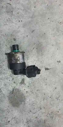 Peugeot 407 Fuel pressure sensor 0928400607