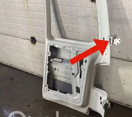 Volkswagen Transporter - Caravelle T5 Loading door upper hinge 7H0827151