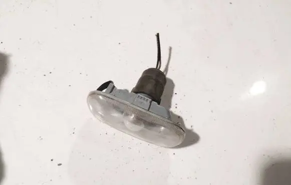 Audi A3 S3 8P Front fender indicator light 