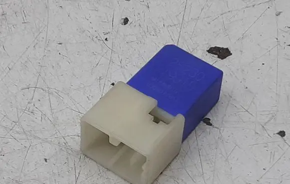 Nissan Murano Z50 Other relay 2523079915