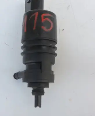Mercedes-Benz CLS C218 AMG Windscreen/windshield washer pump 2218690121 3028232