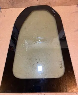 Citroen Berlingo Rear side window 43R000479 Q6BN80009