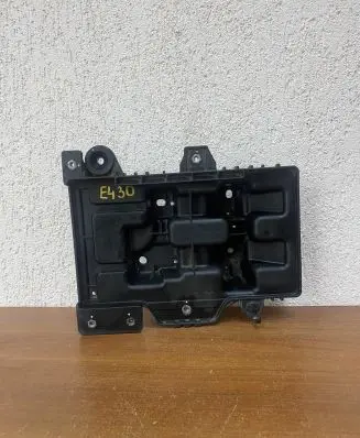 Hyundai Tucson TL Battery box tray 37150D7500 E430
