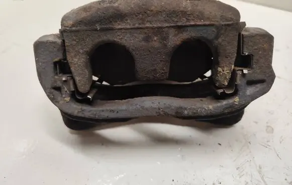 Subaru Forester SH Front brake caliper