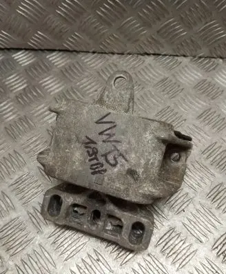 Volkswagen Transporter - Caravelle T5 Engine mount bracket 1J0199555AK