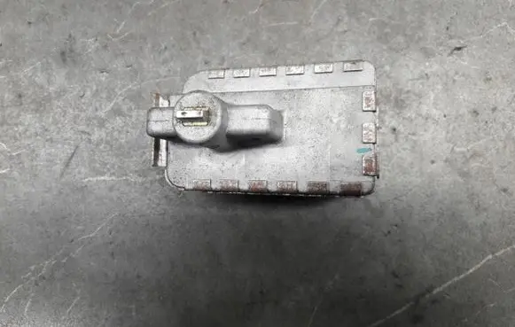 Opel Zafira B Steering wheel lock 45020-0F-1