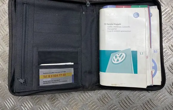 Volkswagen Transporter - Caravelle T5 Owners service history hand book 