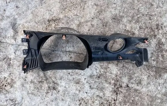 Steering wheel column trim