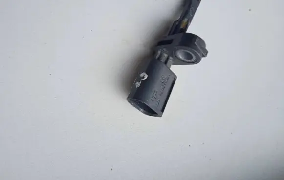 Volkswagen Golf VII ABS rear brake sensor WHT003864C 10071140124
