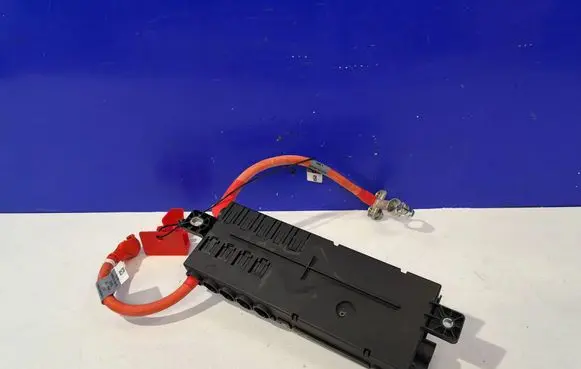 Jaguar F-Type Fuse module GX5314516AA GX5314300DA