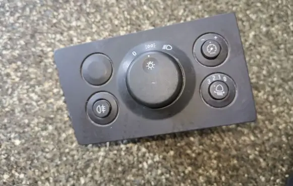 Opel Zafira B Light switch 13205863
