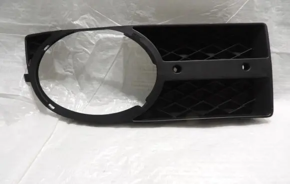 Chevrolet Aveo Front bumper lower grill 96648781