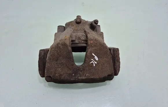 Opel Zafira B Front brake caliper