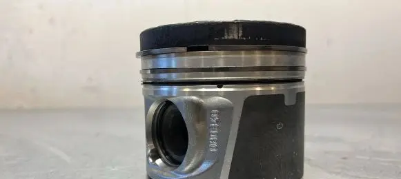 Renault Trafic III (X82) Piston 080340