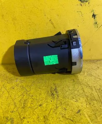 Peugeot 308 Dash center air vent grill 9658515377